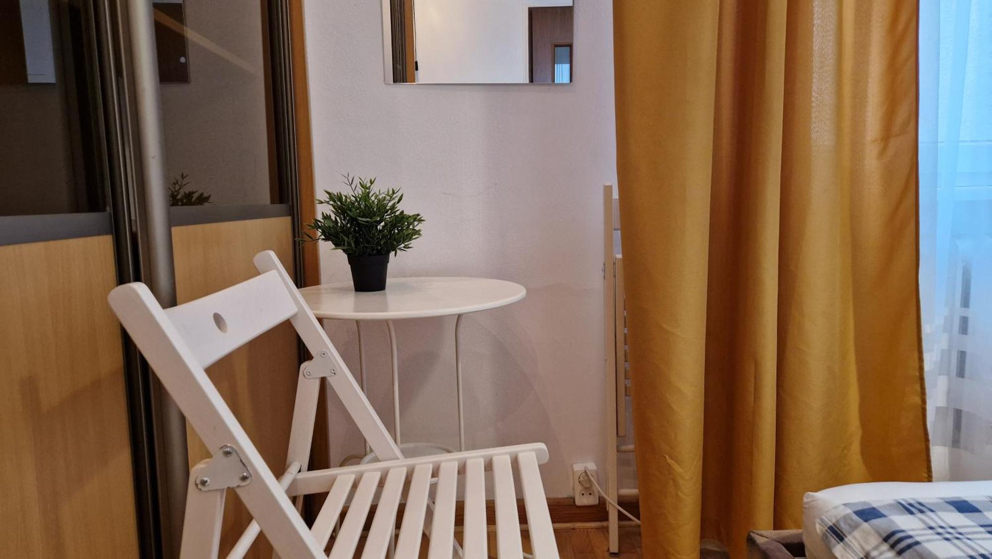 Hostel Niebieski Meander Blisko Metra *