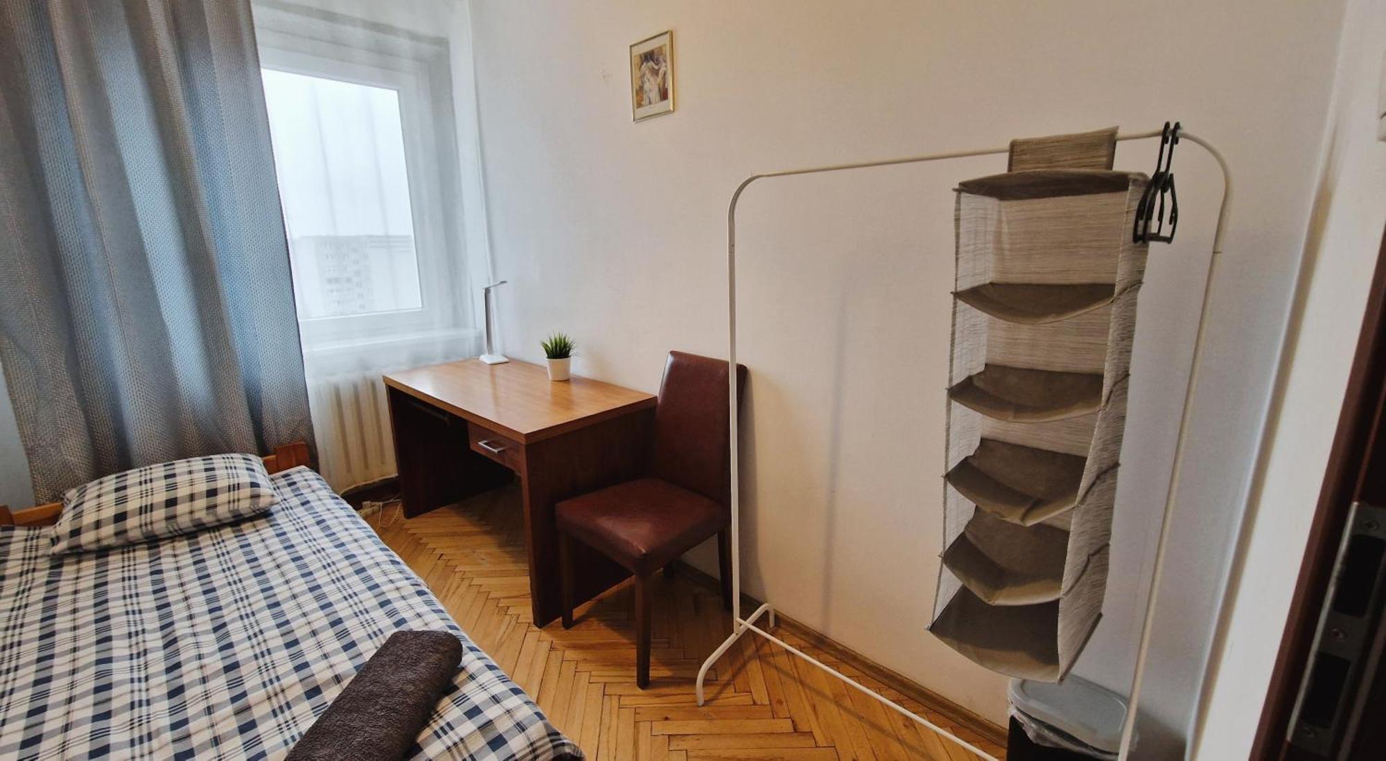 Hostel Niebieski Meander Blisko Metra