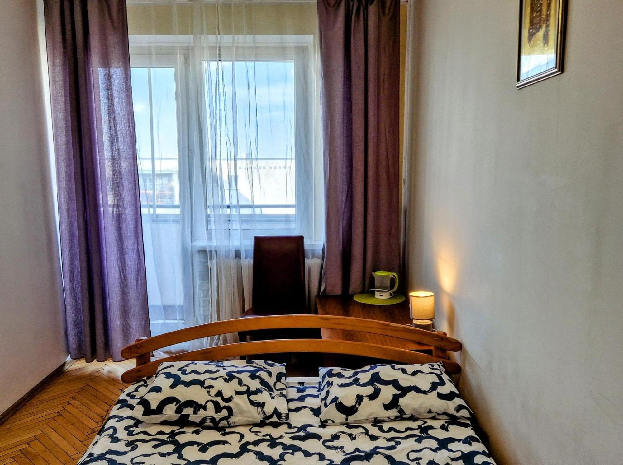 Hostel Niebieski Meander Blisko Metra Warszawa
